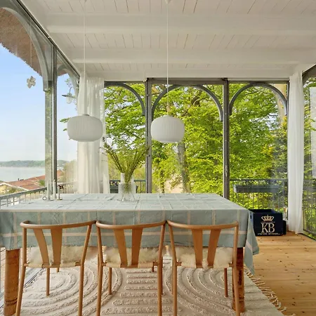 Seaside Charm And Panoramic View Feriehus *