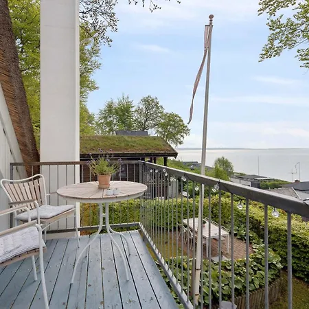 Nyaraló Seaside Charm And Panoramic View *