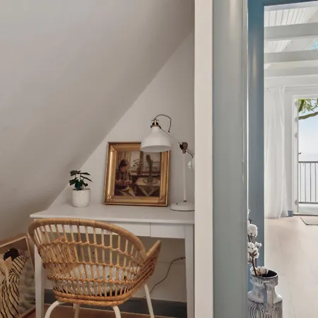 Seaside Charm And Panoramic View Feriehus *
